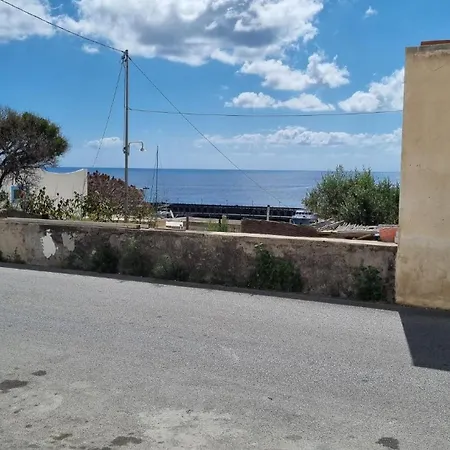 Brezza Di Terra Affittacamere 3*